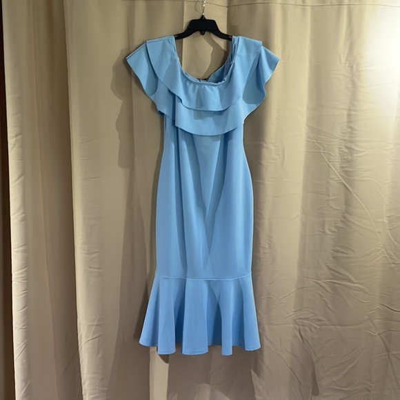 Boohoo CURVE fishtail midi dress - Picture 2 of 2